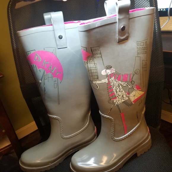 Dkny Shoes - DKNY Niagra Rain Boots Size 6